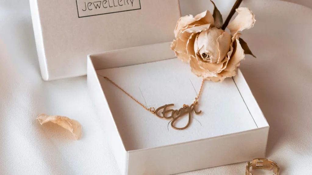 Jewelry Packaging Boxes: How Elegant Packaging Increases Perceived Product Value