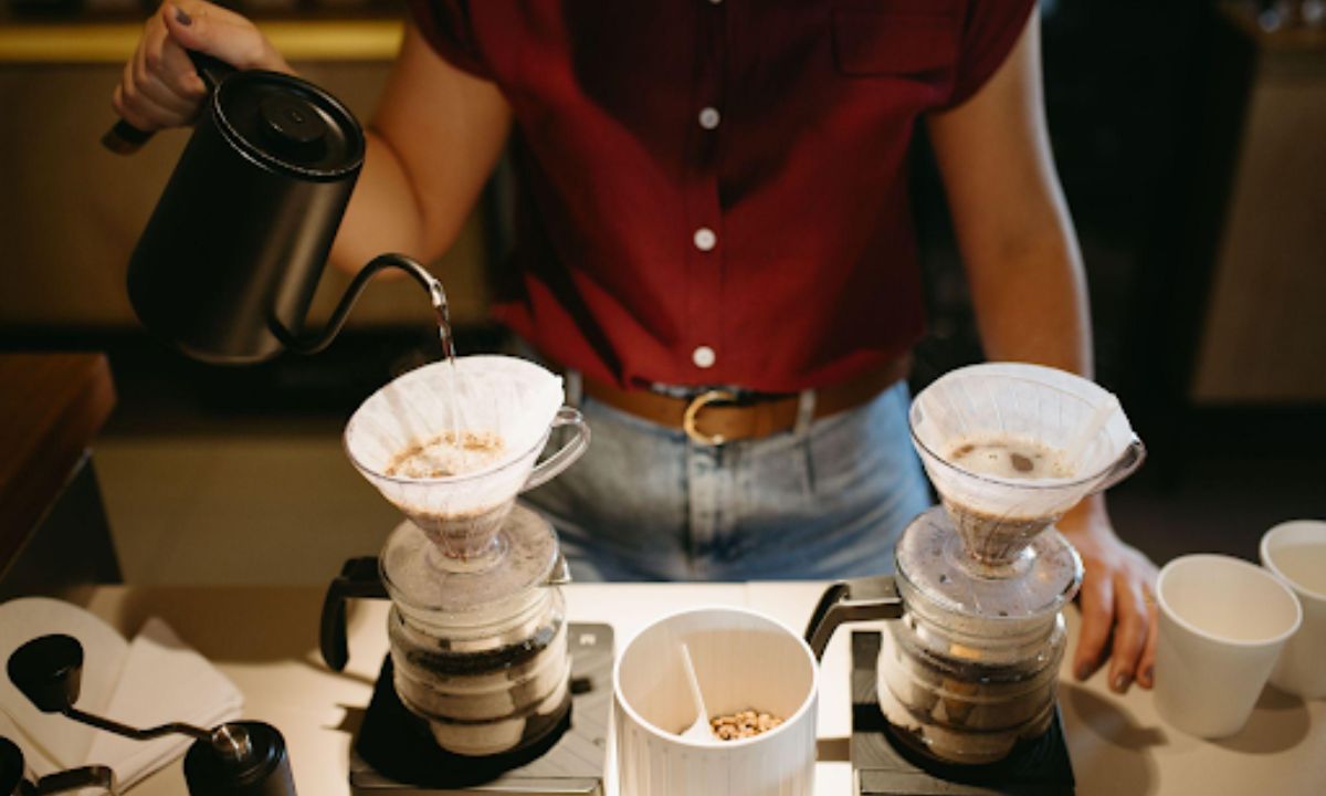 Pour-Over, Batch Brew, or French Press: Which Method Suits You?